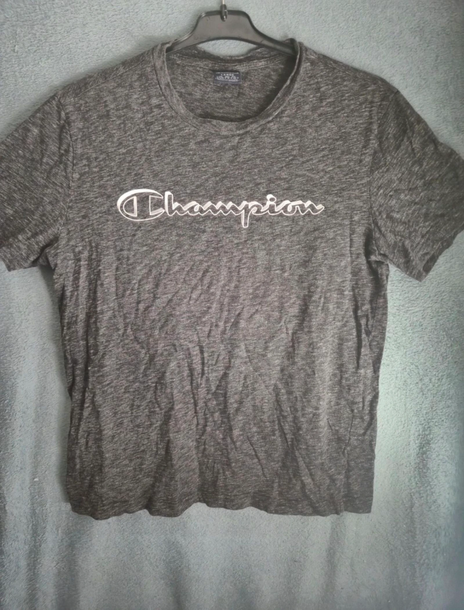 Tee shirt champion